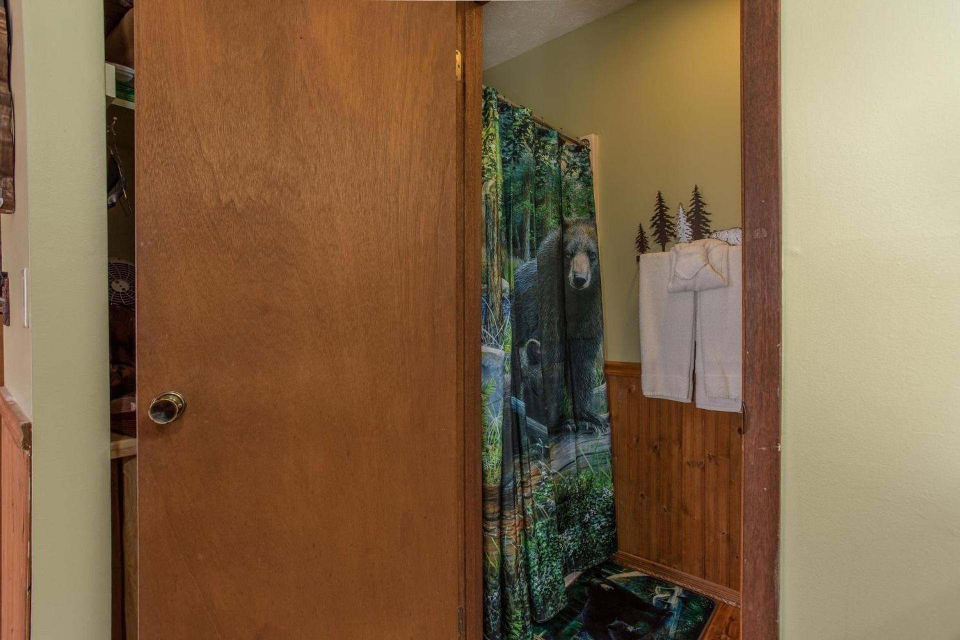 Bear Mountain Hollow-Free Dollywood Ticket- Cozy Cabin With A Hot Tub, Arcade & Deck Close To Town Pigeon Forge Eksteriør billede